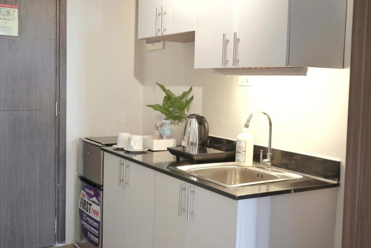 Quince Studio W/ Balcony Orochi Staycation Ph At Loop Tower Cdo Cagayan de Oro Exterior foto
