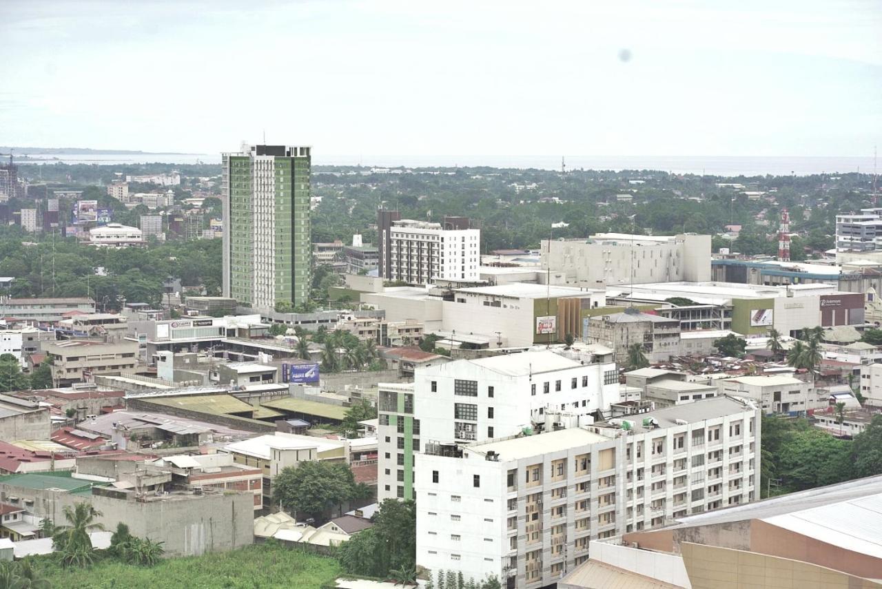 Quince Studio W/ Balcony Orochi Staycation Ph At Loop Tower Cdo Cagayan de Oro Exterior foto
