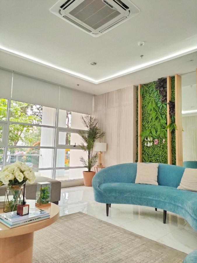 Quince Studio W/ Balcony Orochi Staycation Ph At Loop Tower Cdo Cagayan de Oro Exterior foto